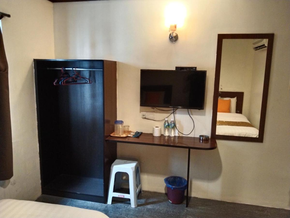 One World Hotel Kulai Esterno foto